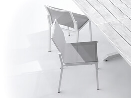 AMAKA COLLECTION CHAISE EMPILABLE