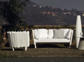 CANISSE SOFA UNICOLOR MET KUSSENSET