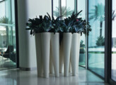 THE VASES EXTRALARGE   EXTRAVAGANT
