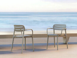 SET VAN 4 STOELEN CROISETTE MET ARMLEUNINGEN